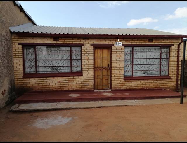 2 BEDROOM HOUSE FOR SALE IN MOHLAKENG